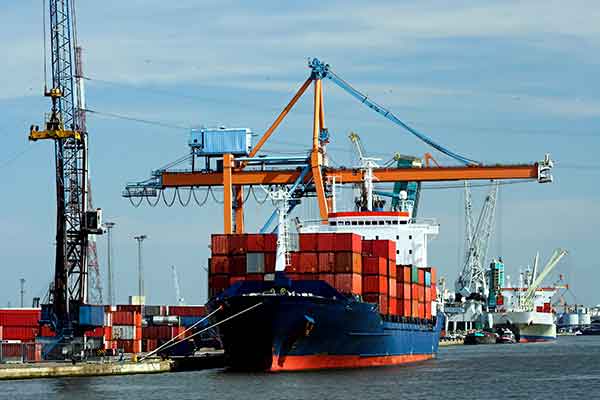 10 Ways Domestic Cargo Services Can Reduce Your Business Logistics Costs